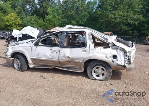 1998 Ford Explorer Eddie Bauer/Limited/Xl/Xlt from USA, damaged, VIN 1FMZU32E5WZC11779